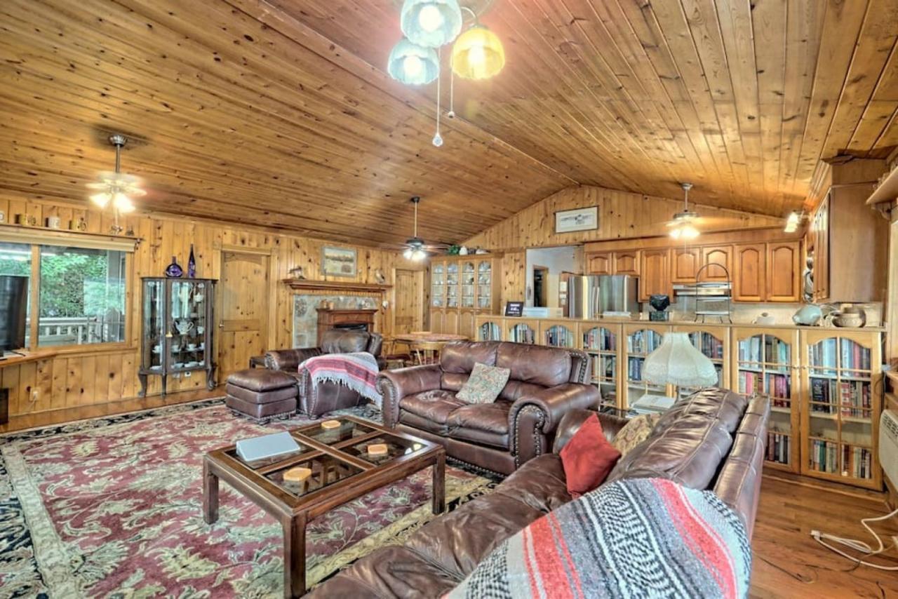 Hannahs Perch On Lake Burton With Private Top Patio And Bottom Dock Clayton Exterior foto