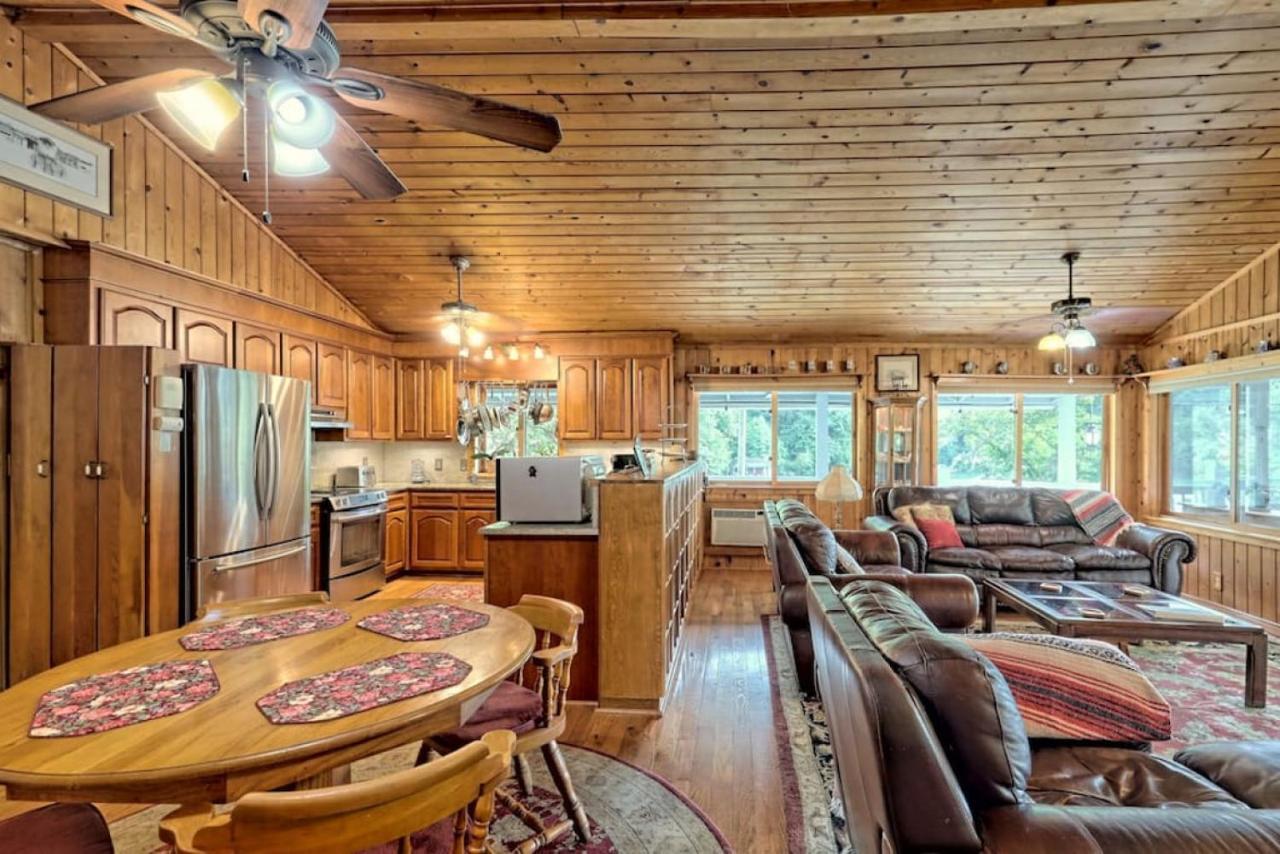 Hannahs Perch On Lake Burton With Private Top Patio And Bottom Dock Clayton Exterior foto